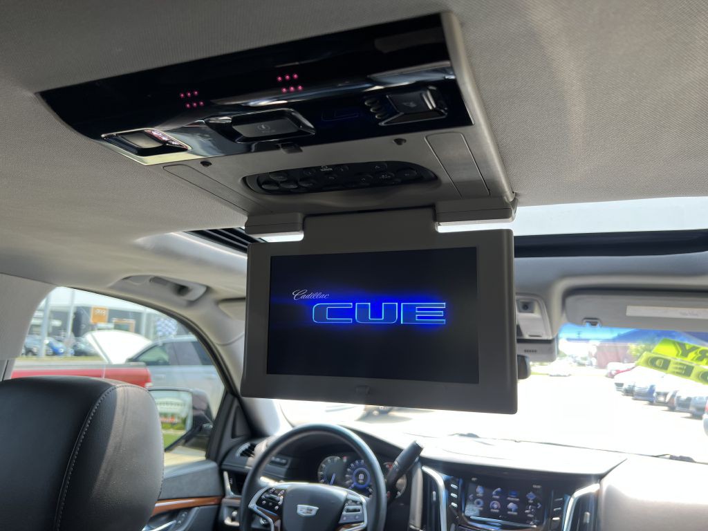 2017 Cadillac Escalade Image 26