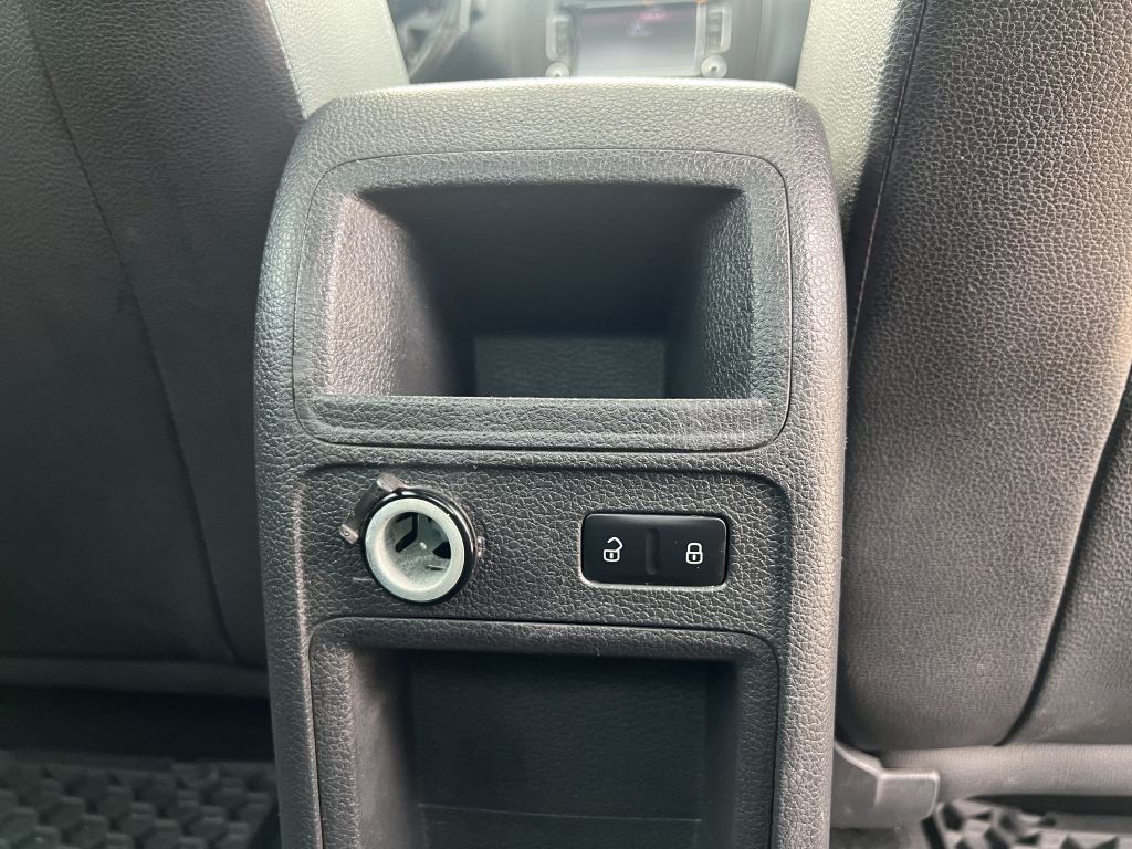 2013 Volkswagen Jetta Image 16