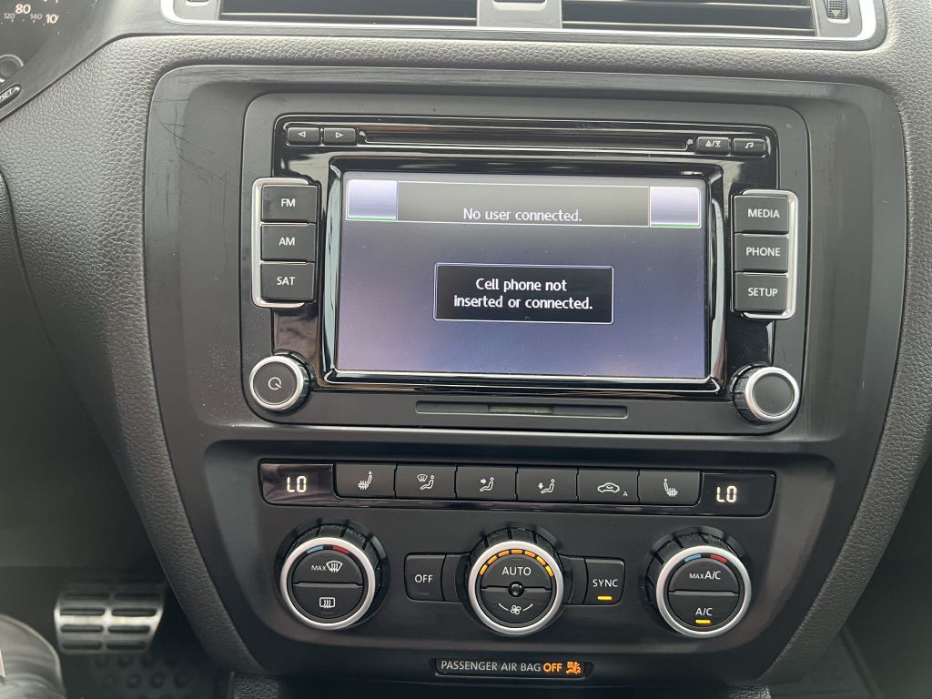 2013 Volkswagen Jetta Image 25