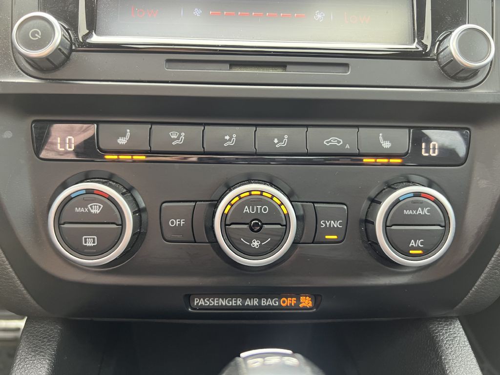 2013 Volkswagen Jetta Image 27