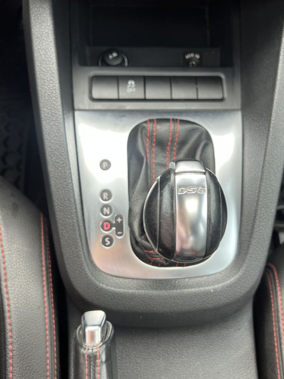 2013 Volkswagen Jetta Image 28