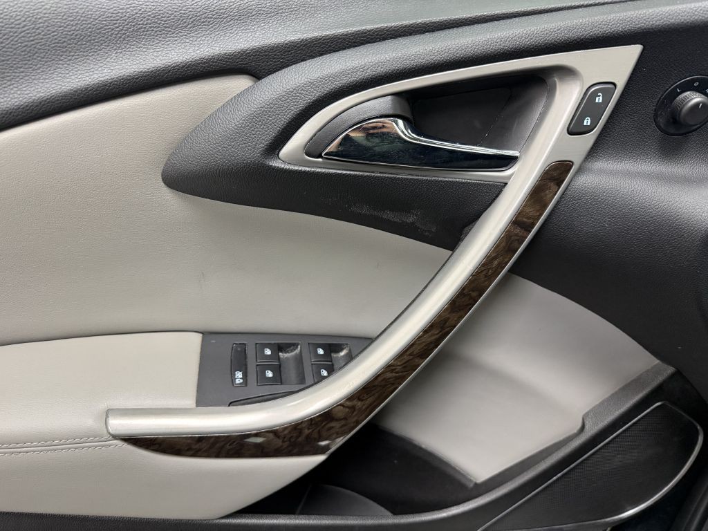 2013 Buick Verano Image 17