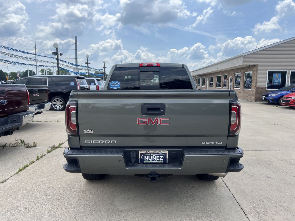 2018 GMC Sierra Image 4