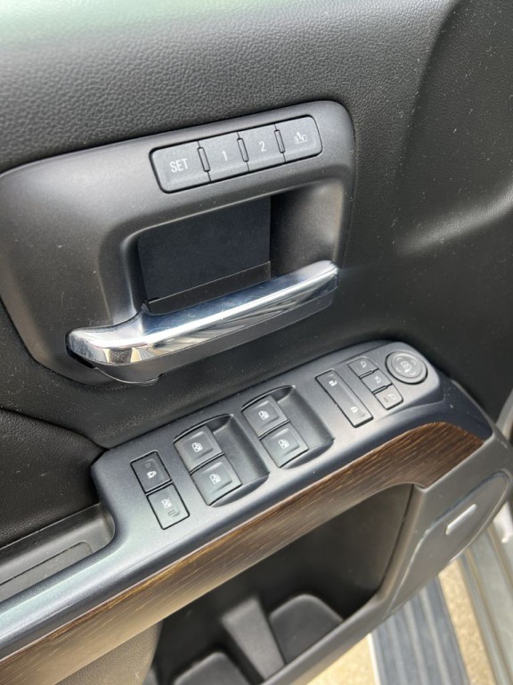 2018 GMC Sierra Image 12