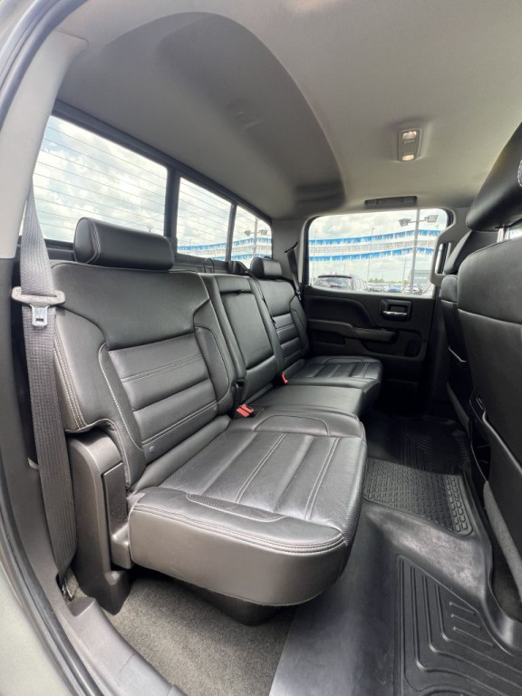 2018 GMC Sierra Image 16