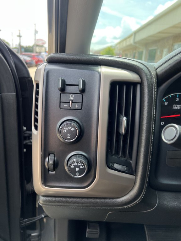 2018 GMC Sierra Image 23