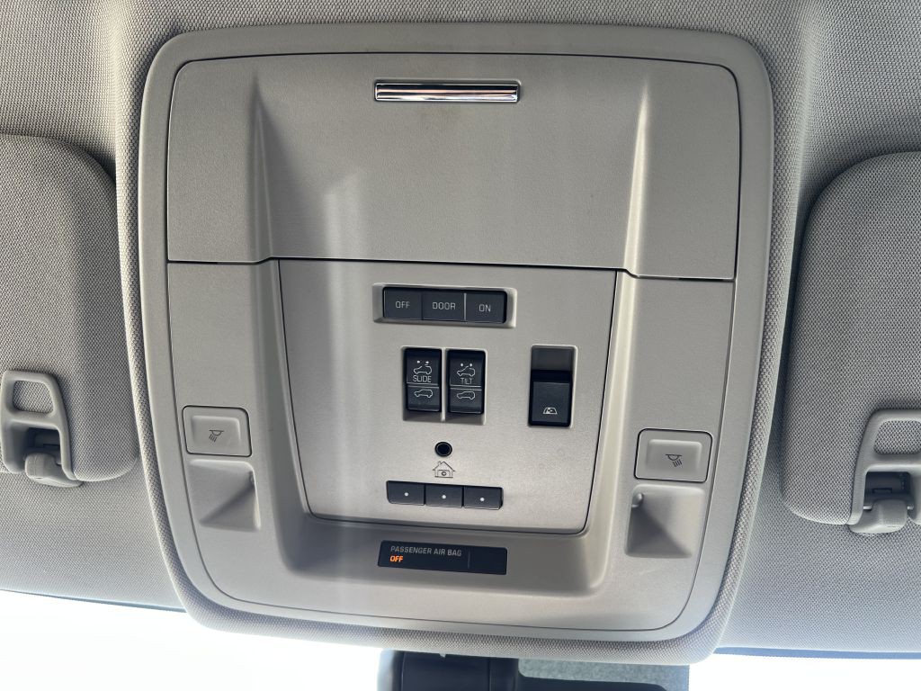 2018 GMC Sierra Image 32