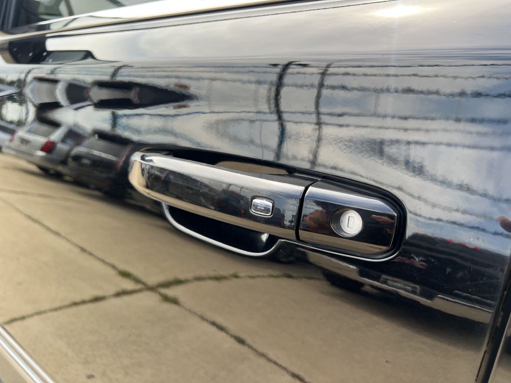 2015 GMC Yukon Image 14