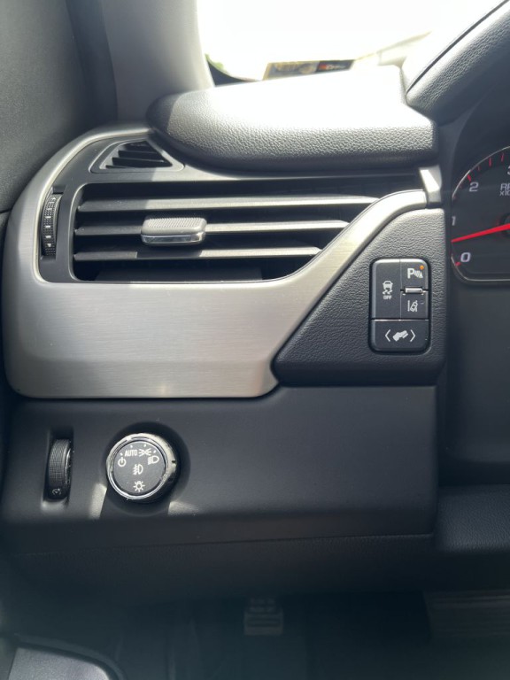 2015 GMC Yukon Image 29