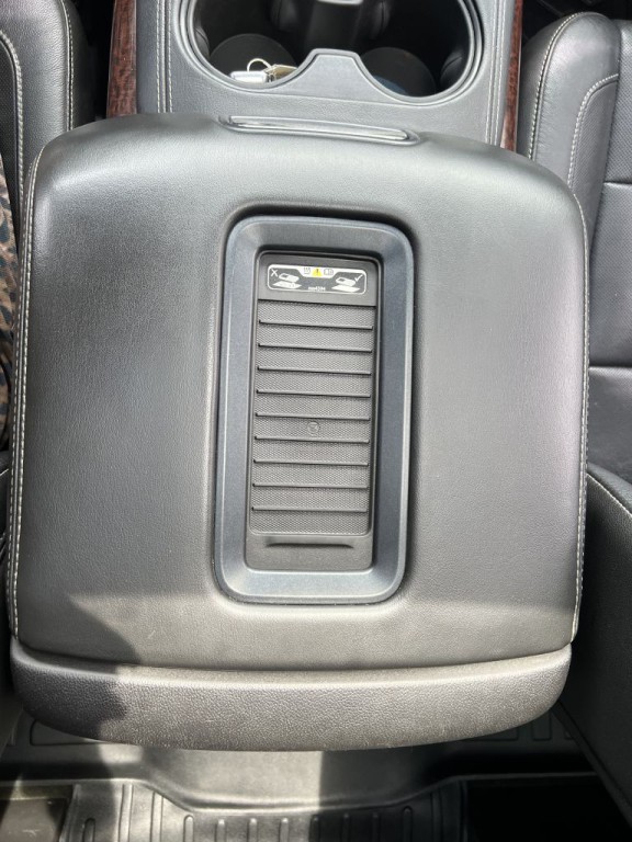 2015 GMC Yukon Image 39