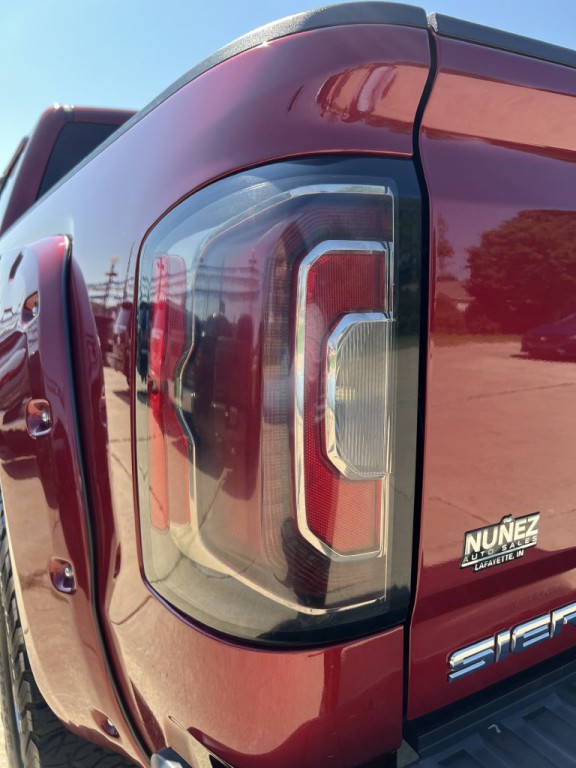 2018 GMC Sierra Image 16