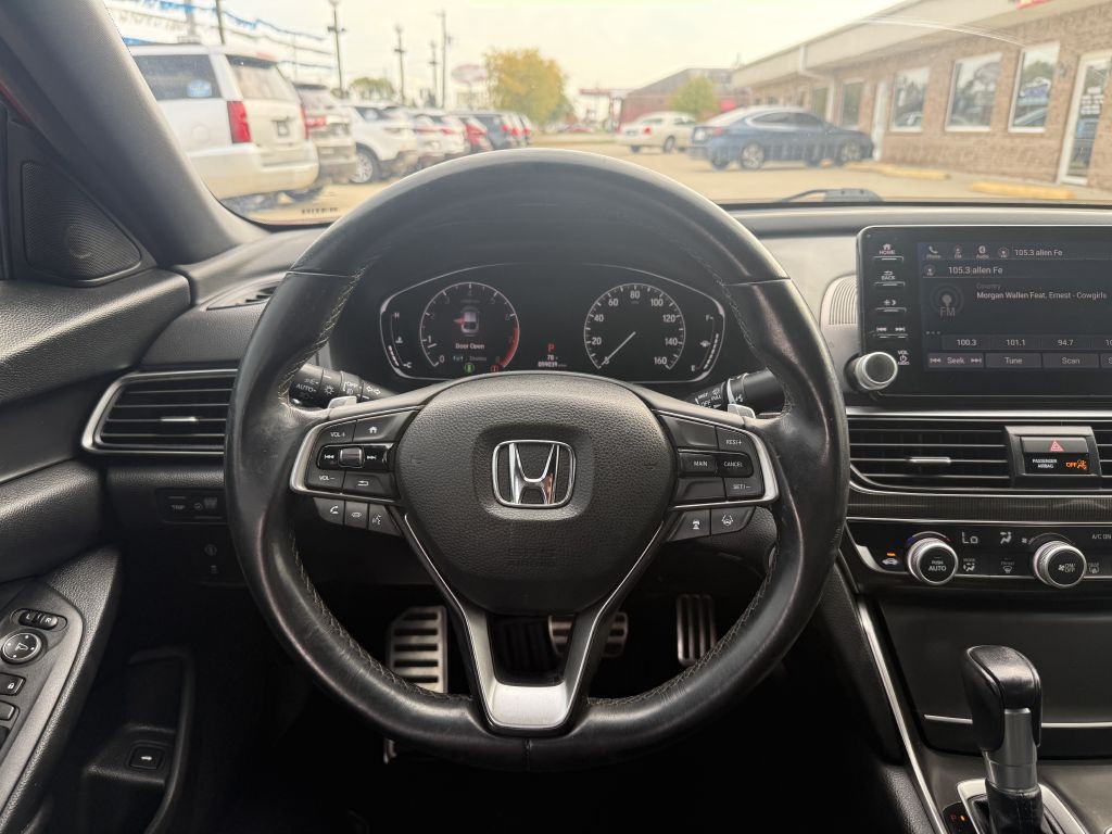 2018 Honda Accord Image 16