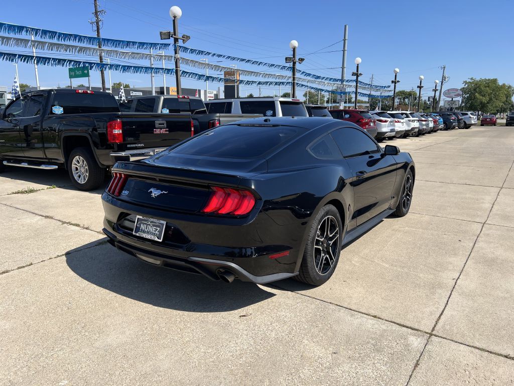 2019 Ford Mustang Image 3