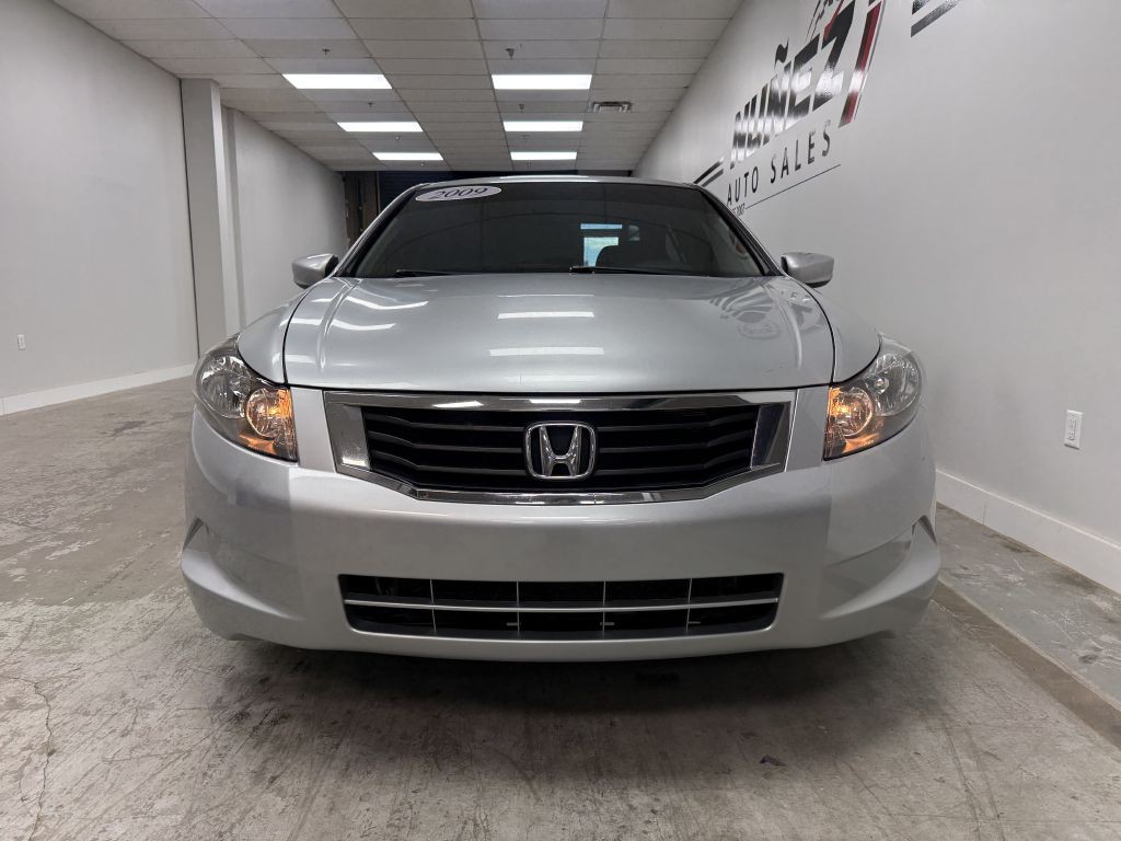 2009 Honda Accord Image 8