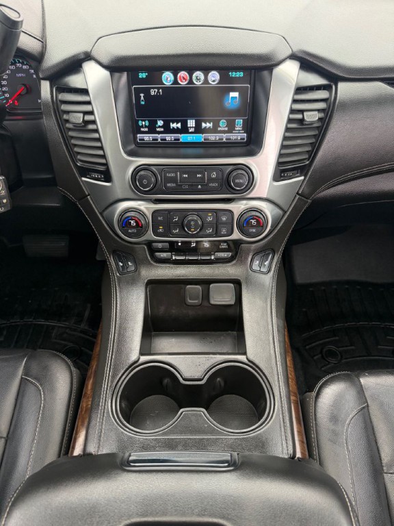 2020 Chevrolet Suburban Image 18