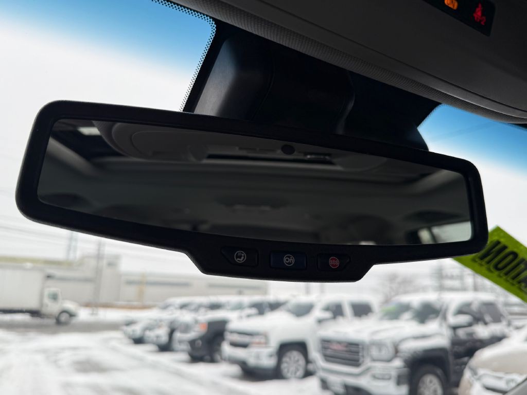 2020 Chevrolet Suburban Image 30