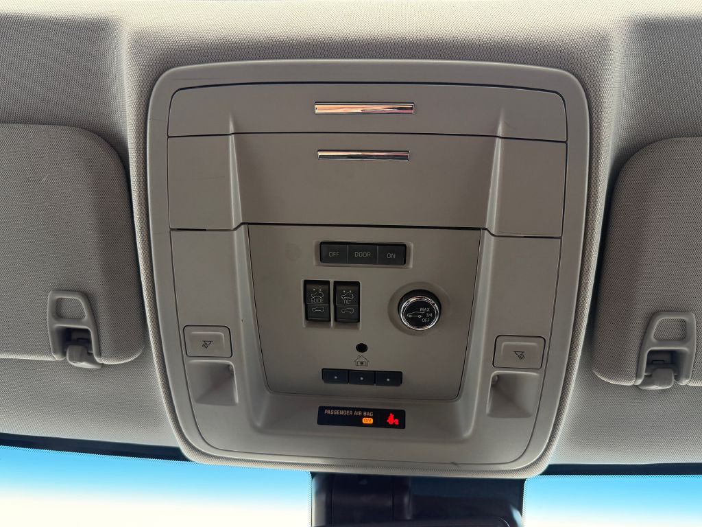 2020 Chevrolet Suburban Image 31