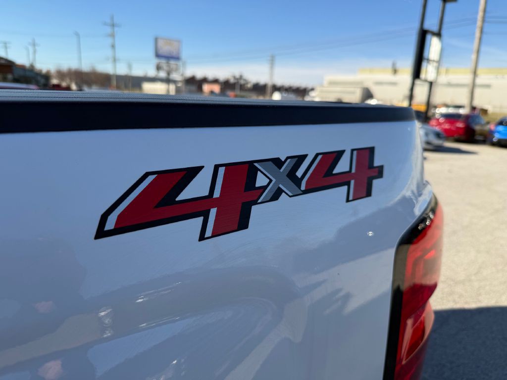 2018 Chevrolet Silverado 1500 Image 10