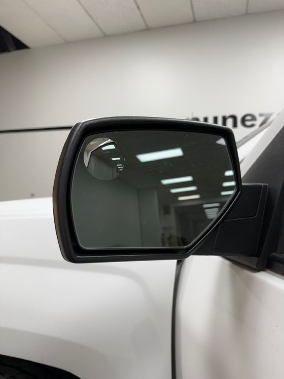 2018 Chevrolet Silverado 1500 Image 9