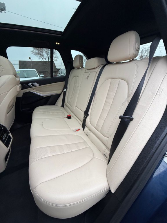 2022 BMW X5 Image 18