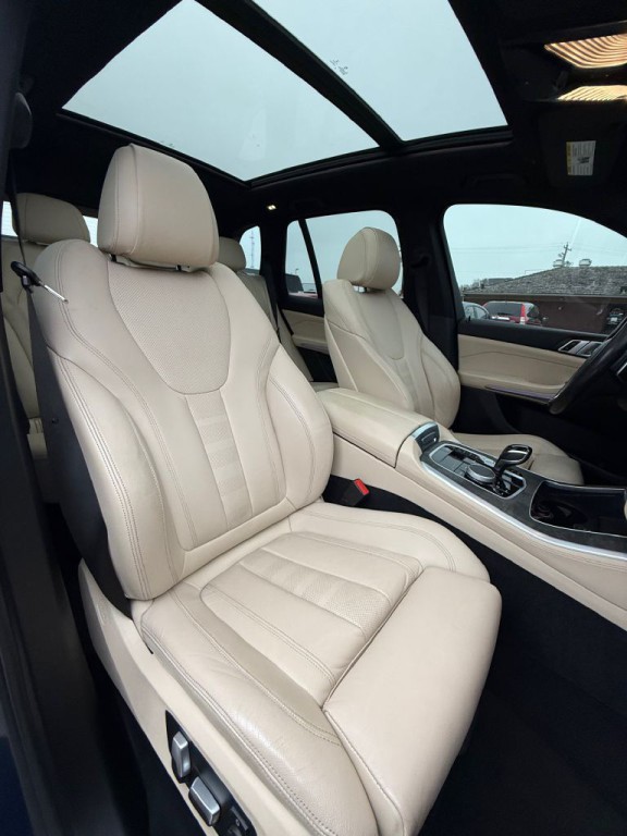 2022 BMW X5 Image 20