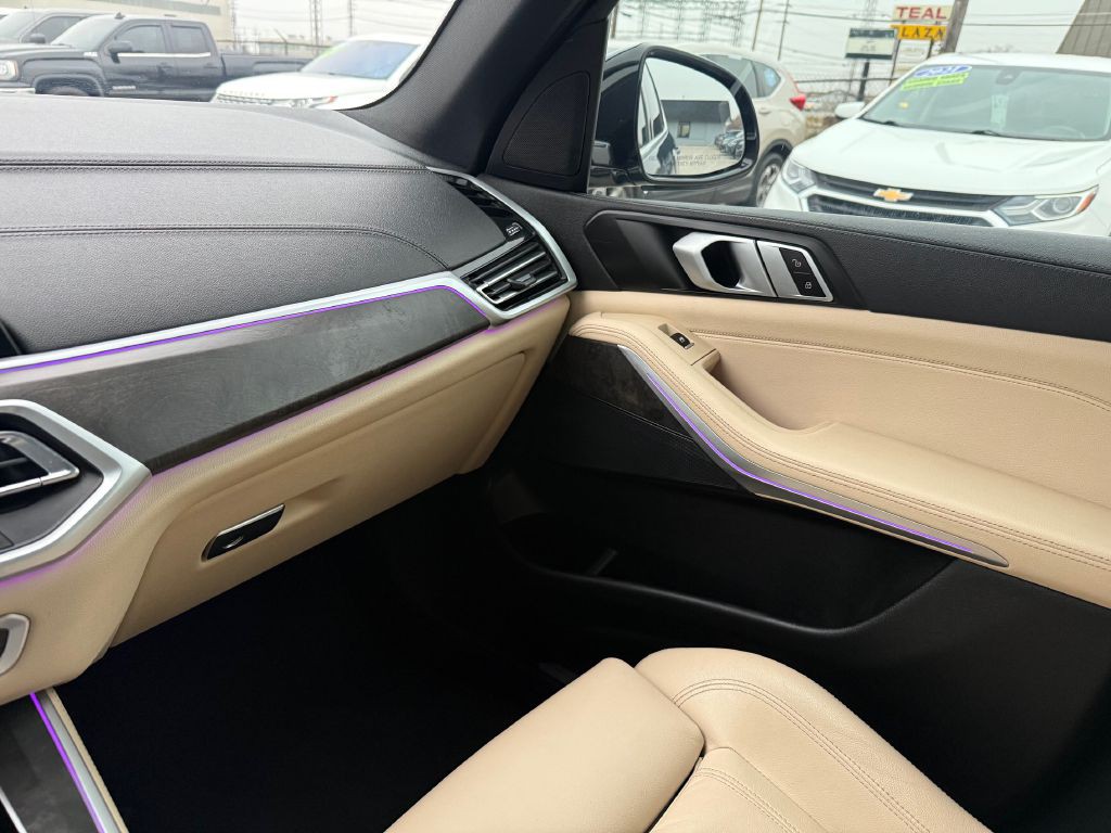 2022 BMW X5 Image 42