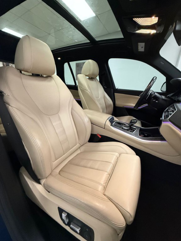 2022 BMW X5 Image 17