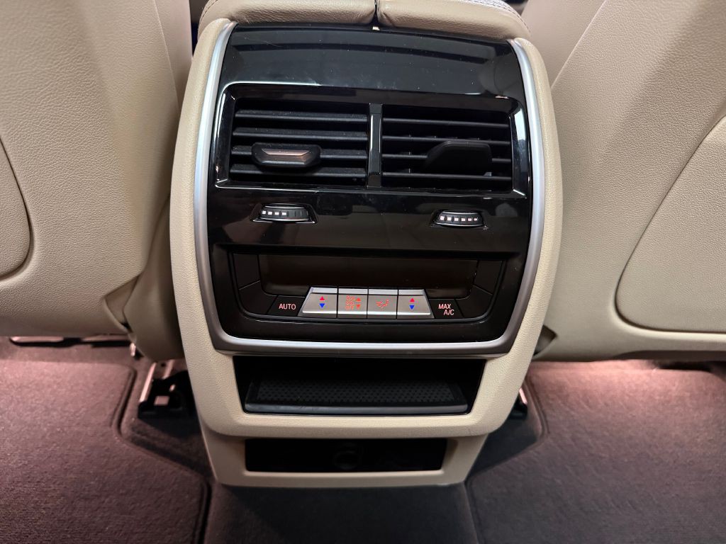 2022 BMW X5 Image 24