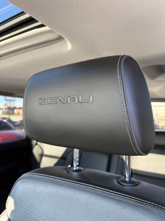 2015 GMC Sierra Image 13