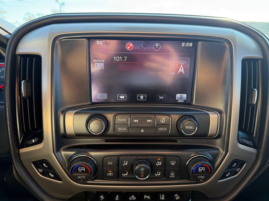 2015 GMC Sierra Image 24