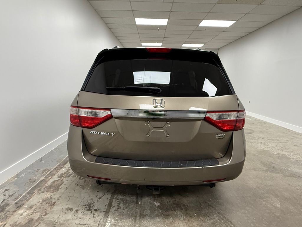 2012 Honda Odyssey Image 3