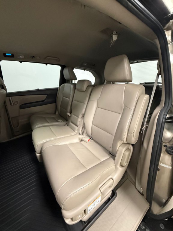 2012 Honda Odyssey Image 9