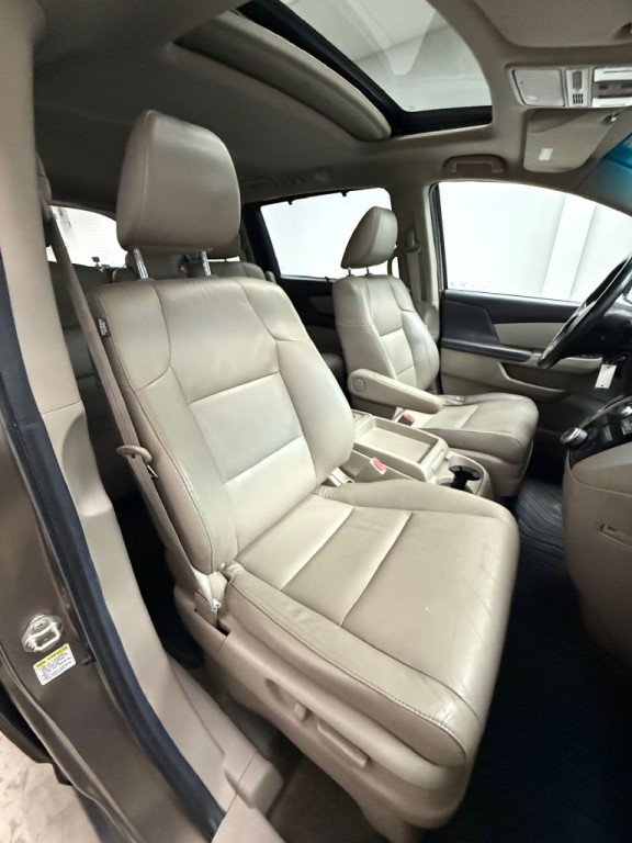 2012 Honda Odyssey Image 10