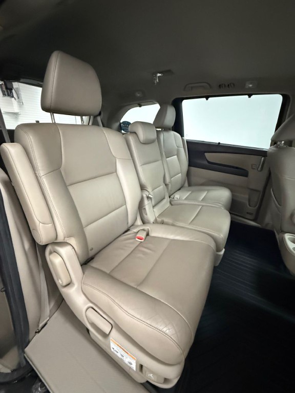 2012 Honda Odyssey Image 11