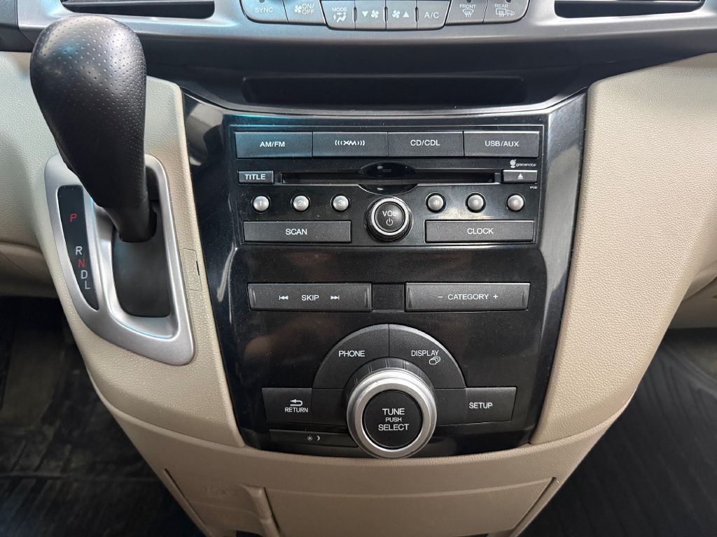 2012 Honda Odyssey Image 22