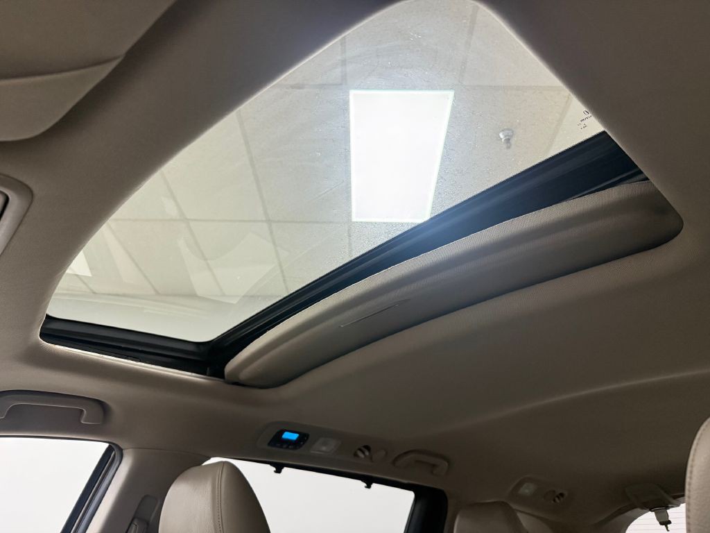 2012 Honda Odyssey Image 28