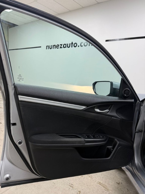 2016 Honda Civic Image 16