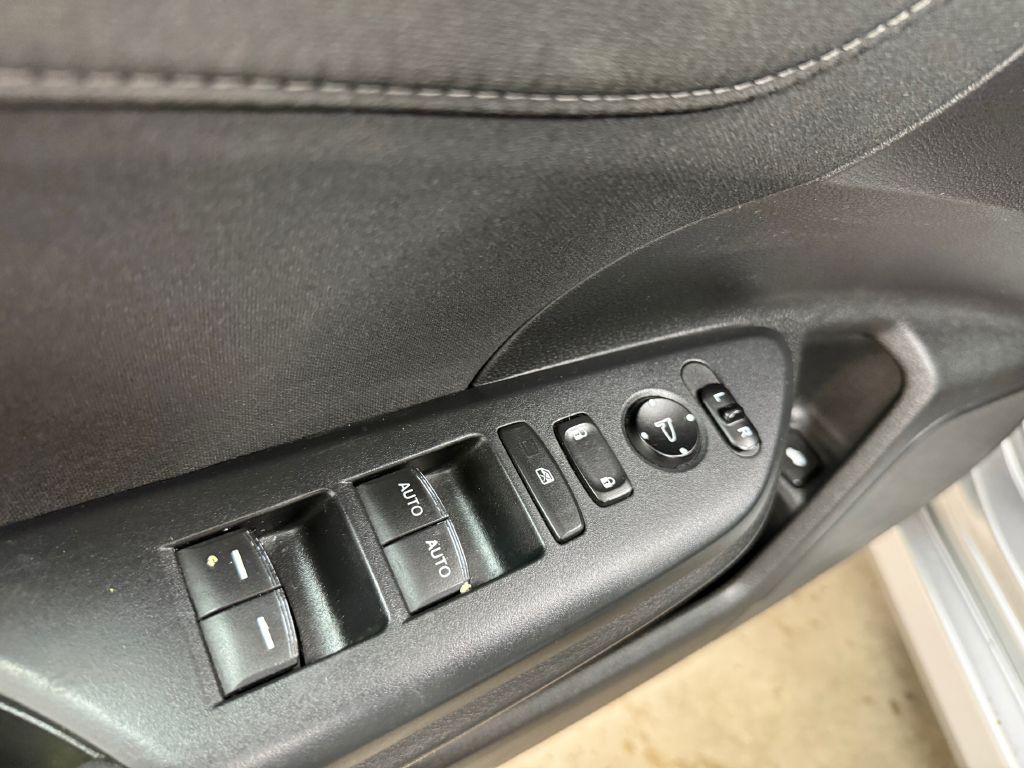 2016 Honda Civic Image 17