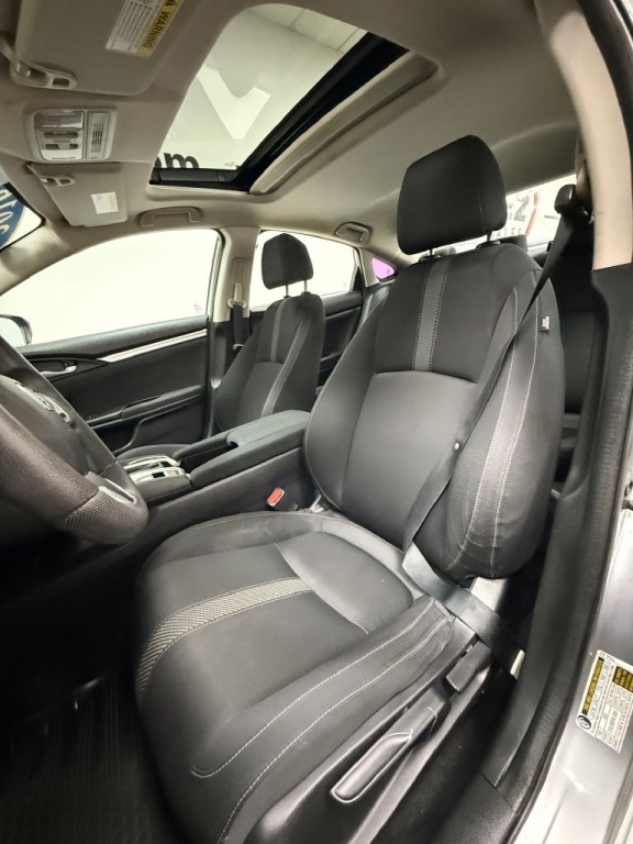 2016 Honda Civic Image 18