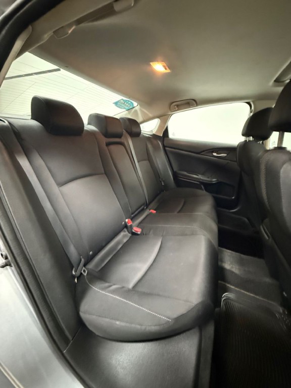 2016 Honda Civic Image 21