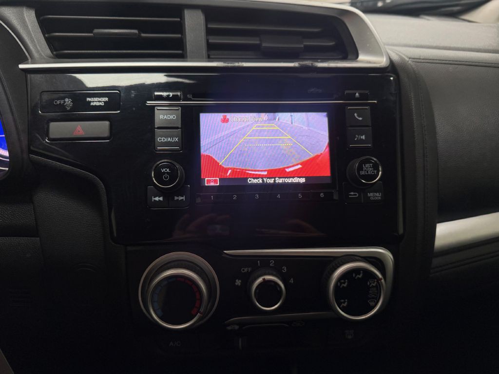 2015 Honda Fit Image 19