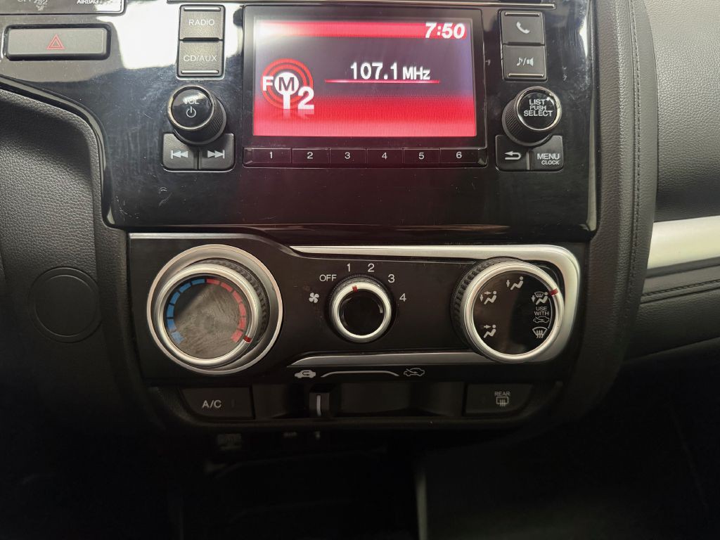 2015 Honda Fit Image 20