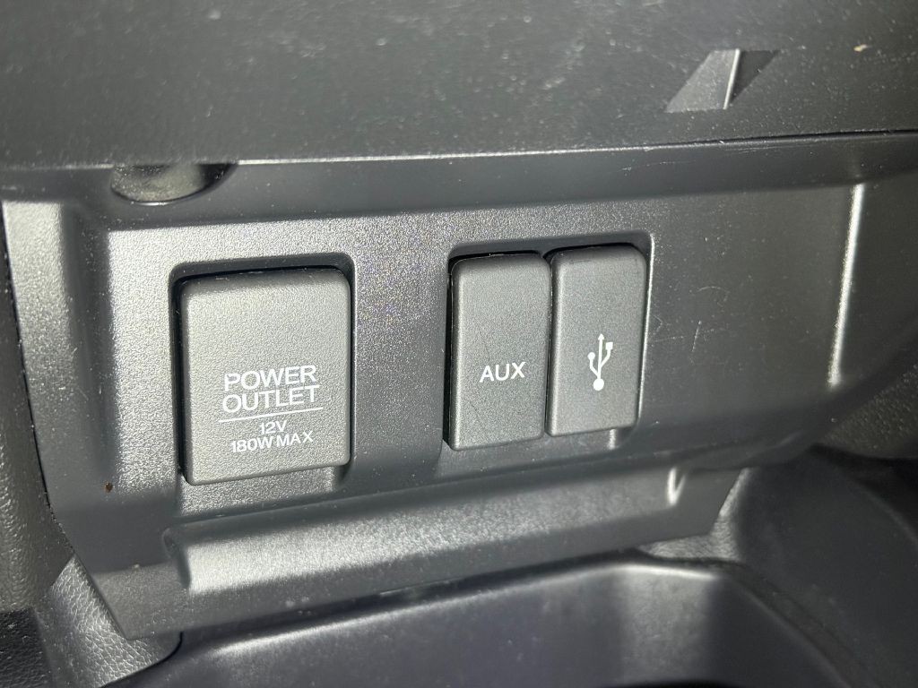 2015 Honda Fit Image 21