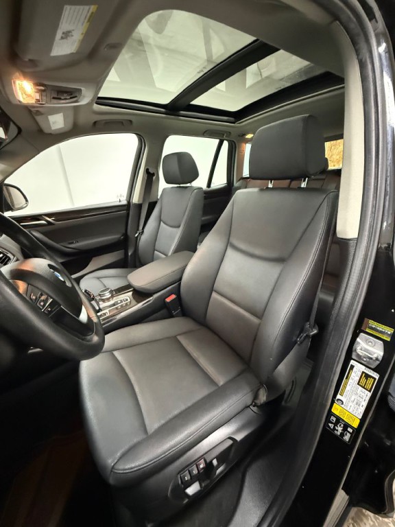 2017 BMW X3 Image 11