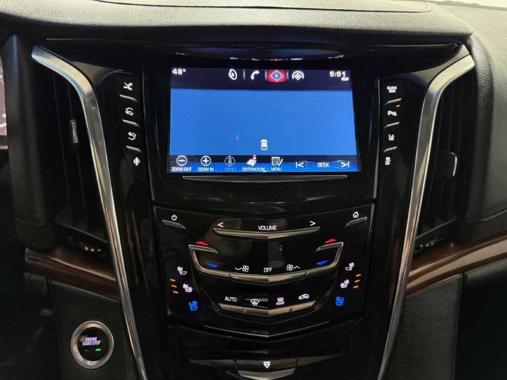 2015 Cadillac Escalade Image 34