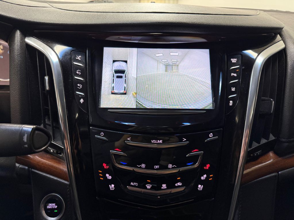 2015 Cadillac Escalade Image 38