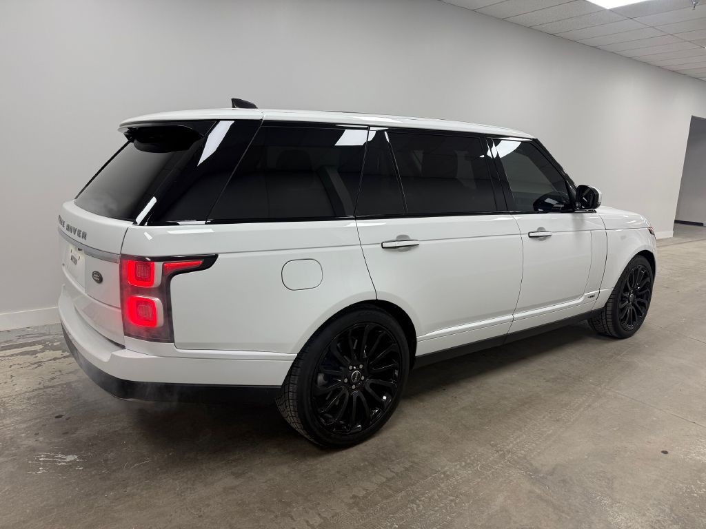 2018 Land Rover Range Rover Image 2