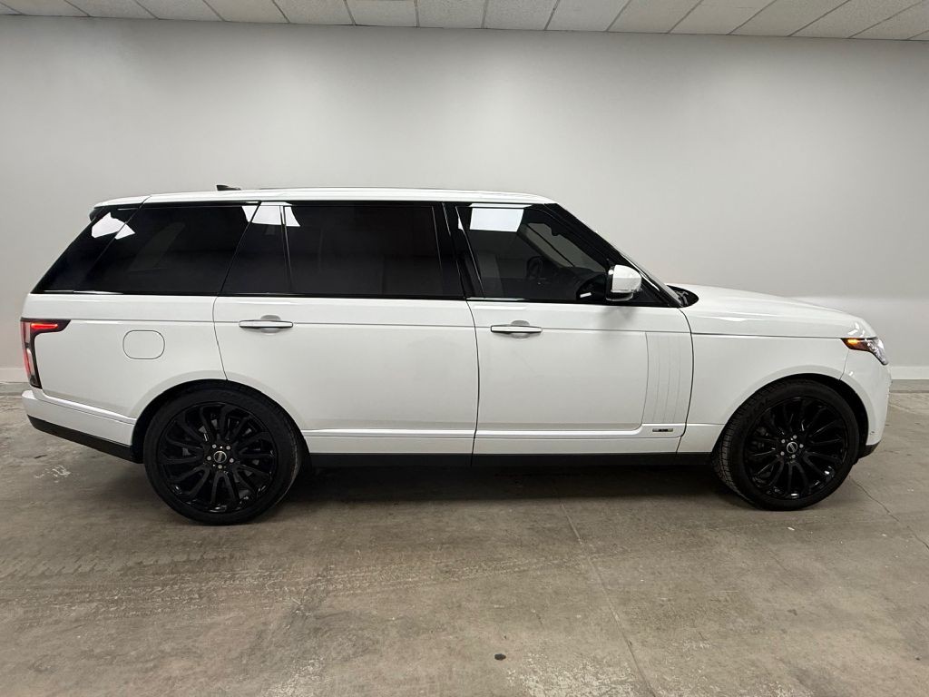2018 Land Rover Range Rover Image 3