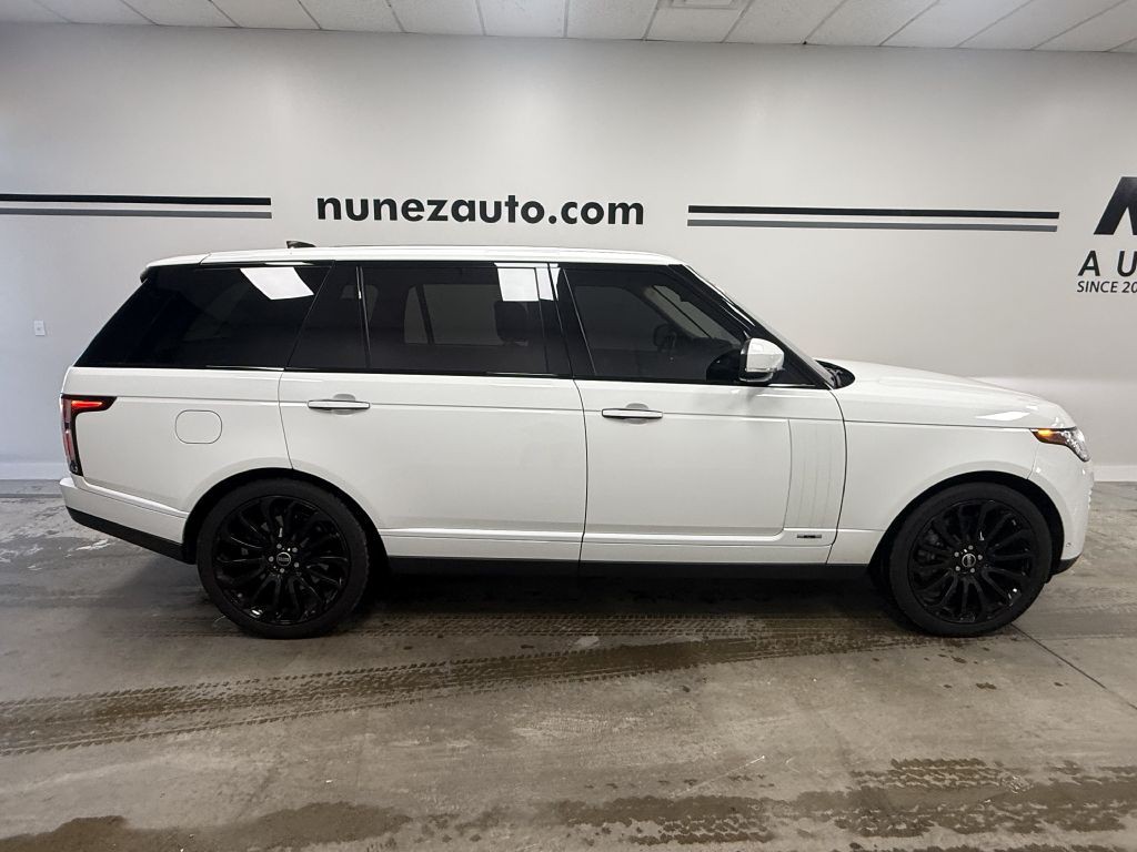 2018 Land Rover Range Rover Image 2