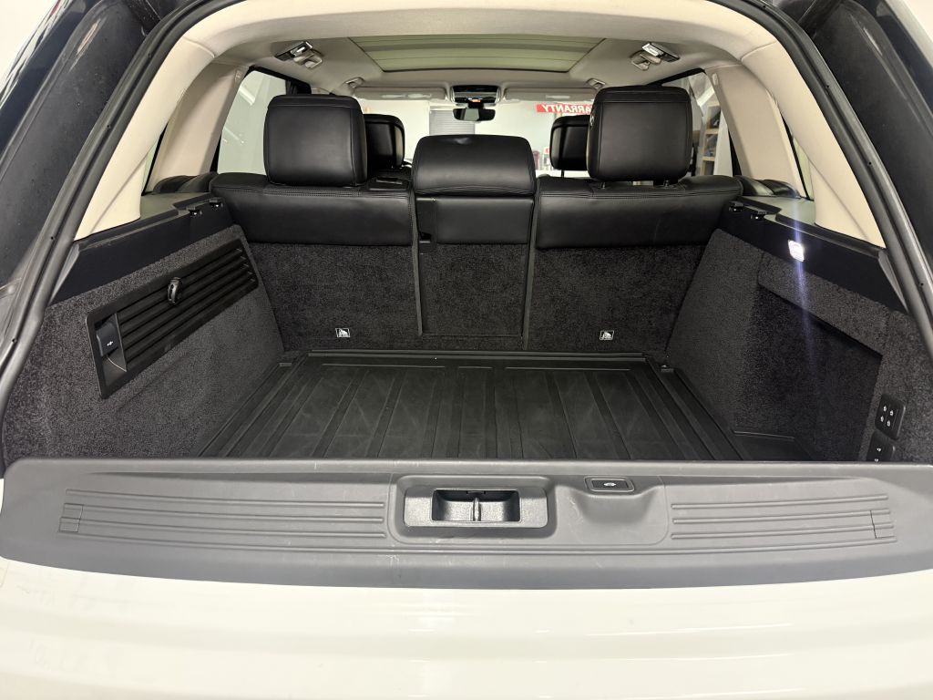 2018 Land Rover Range Rover Image 18